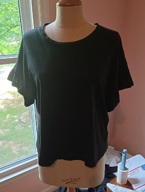 ME+EM Black Short Sleeve Sz8 Crewneck Tee With Style